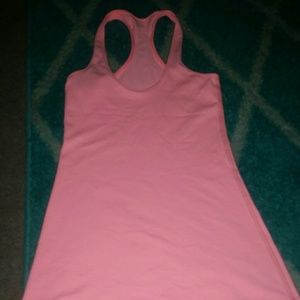 Lululemon workout tank